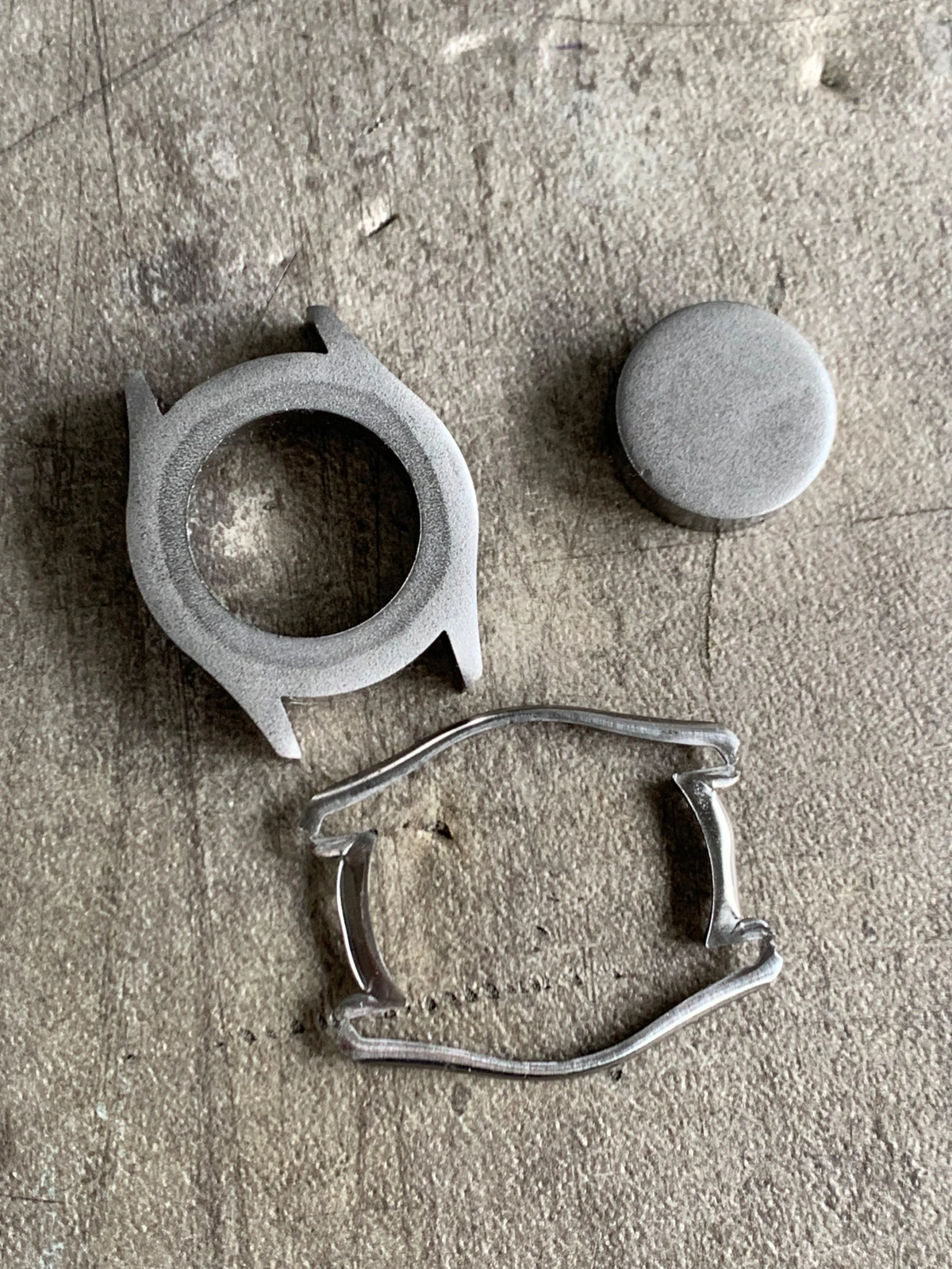 Ebauche carrure boîte, collection Christian Etienne